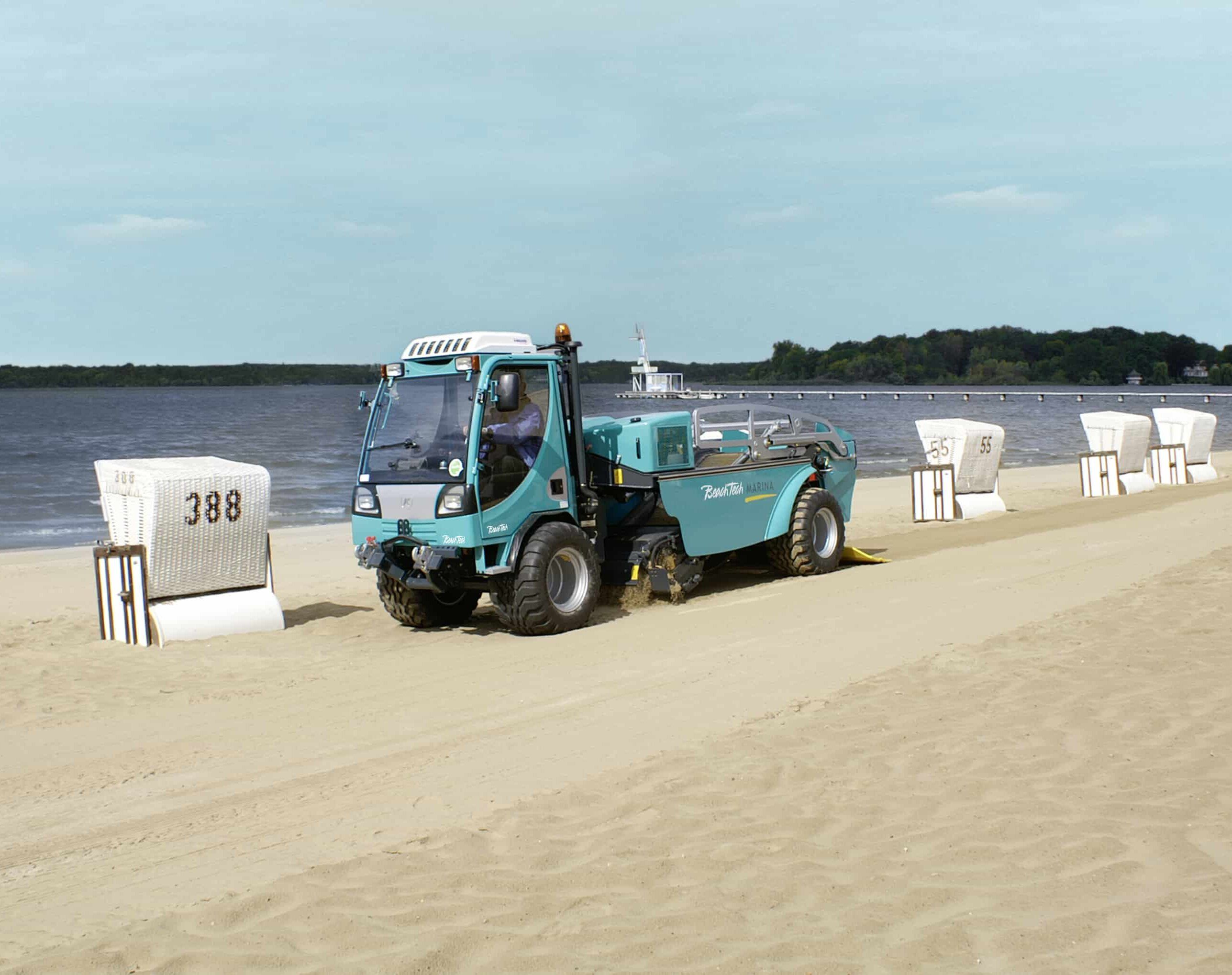 The multifunctional beach cleaner BeachTech Marina on the beach
