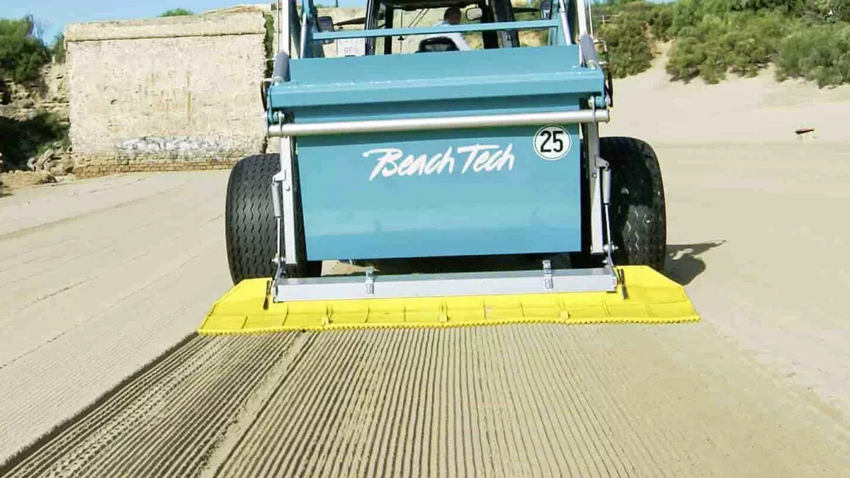 BeachTech 2000 finisher with cleaned sand