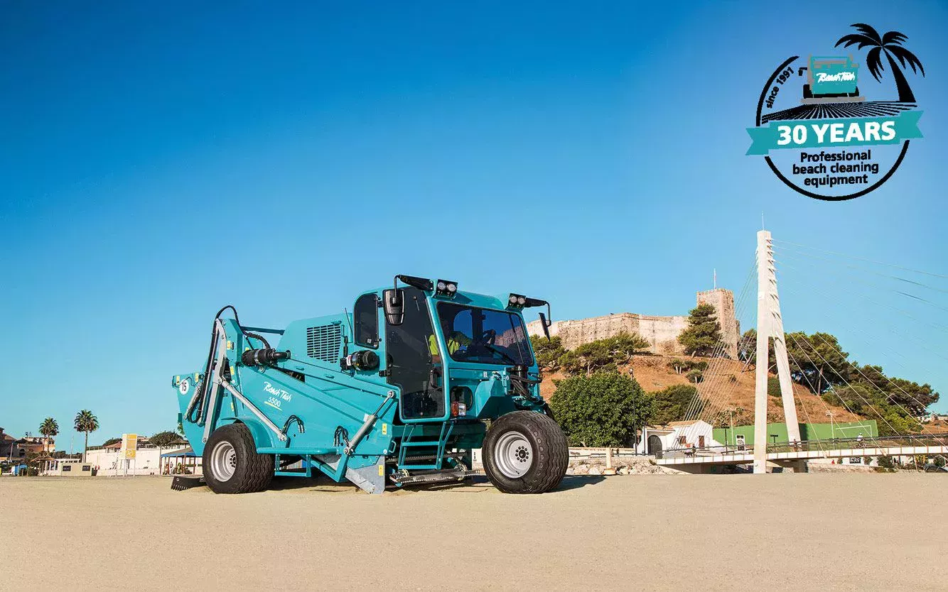 BeachTech 5500 beach cleaner