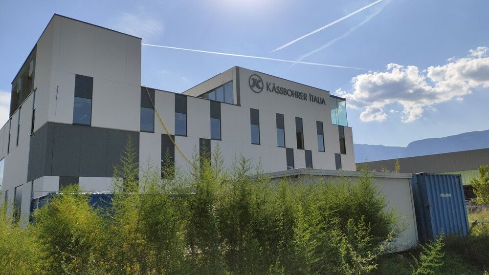 Kässbohrer Geländefahrzeug AG - Bolzano Der Standort der Kässbohrer Italia S.r.l. in Bolzano
