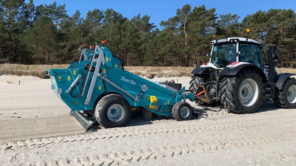 The new BeachTech 1500 in action at the Baltic Sea