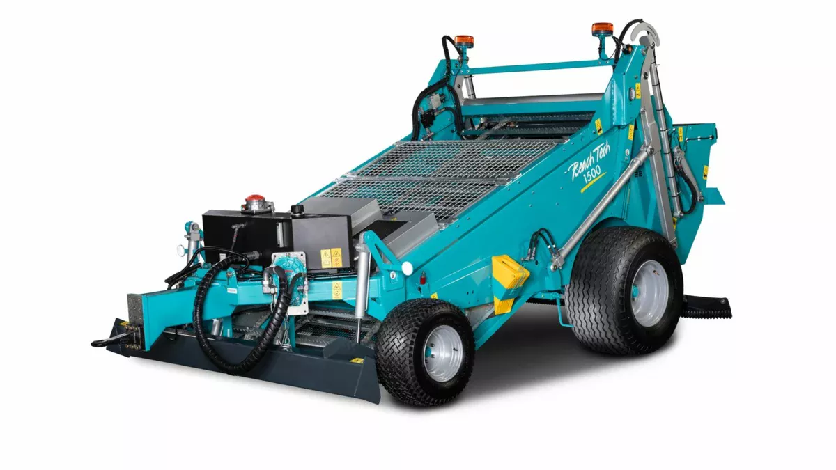 BeachTech 3000: a tractor-towed sand sifter