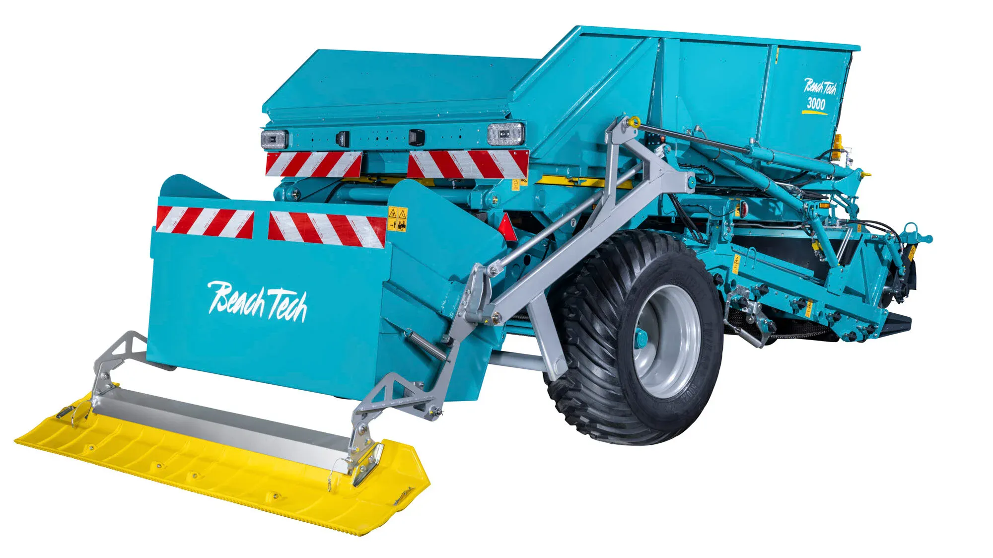 Nettoyeur de plage tracté BeachTech 3000 vue arrière dans la salle d'exposition 